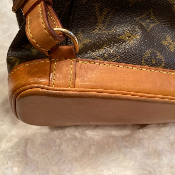 Louis Vuitton Mini Monogram Montsouris backpack - Picture 13 of 16